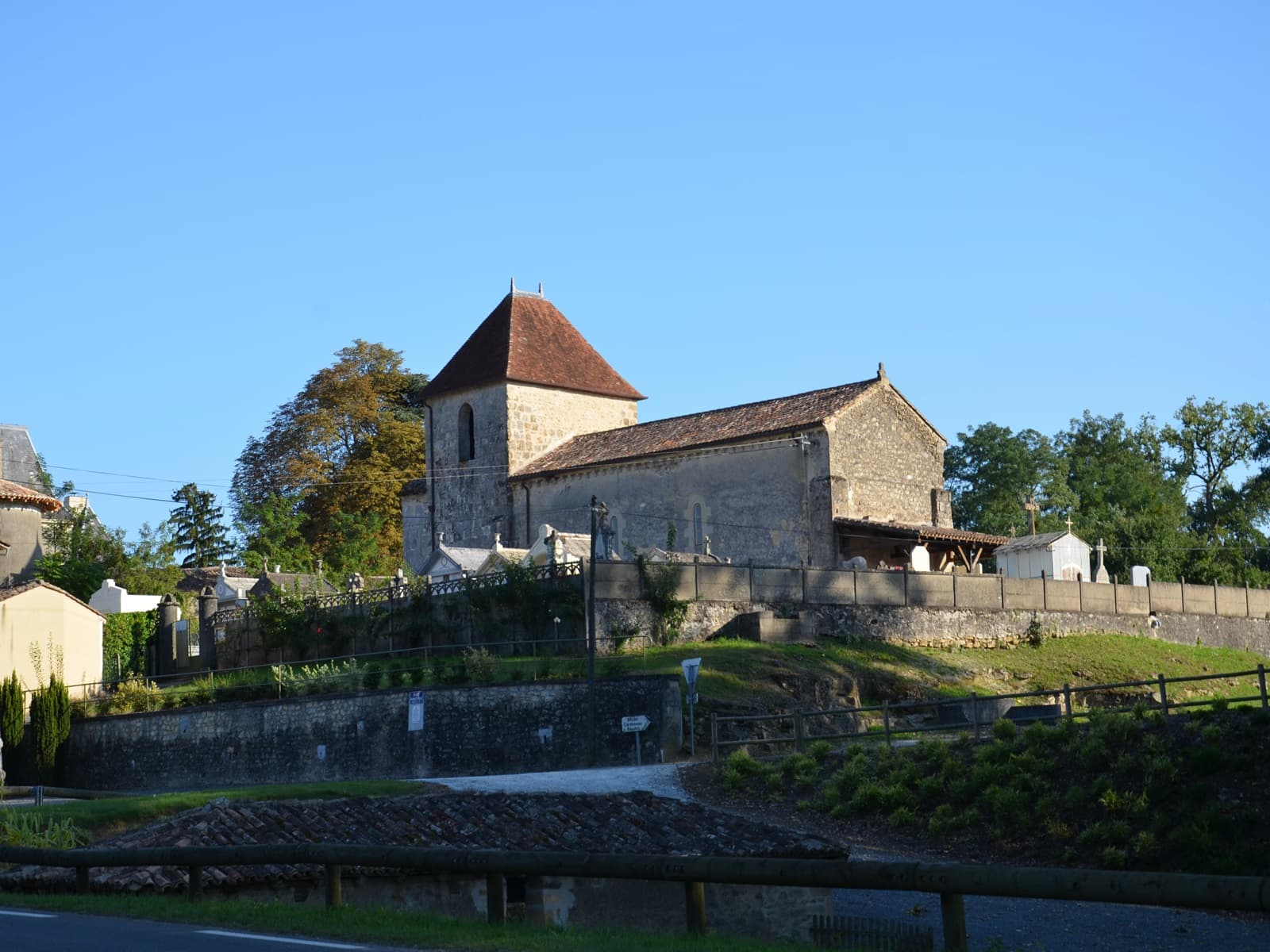 Eglise Saint-Romain-de-Vignague