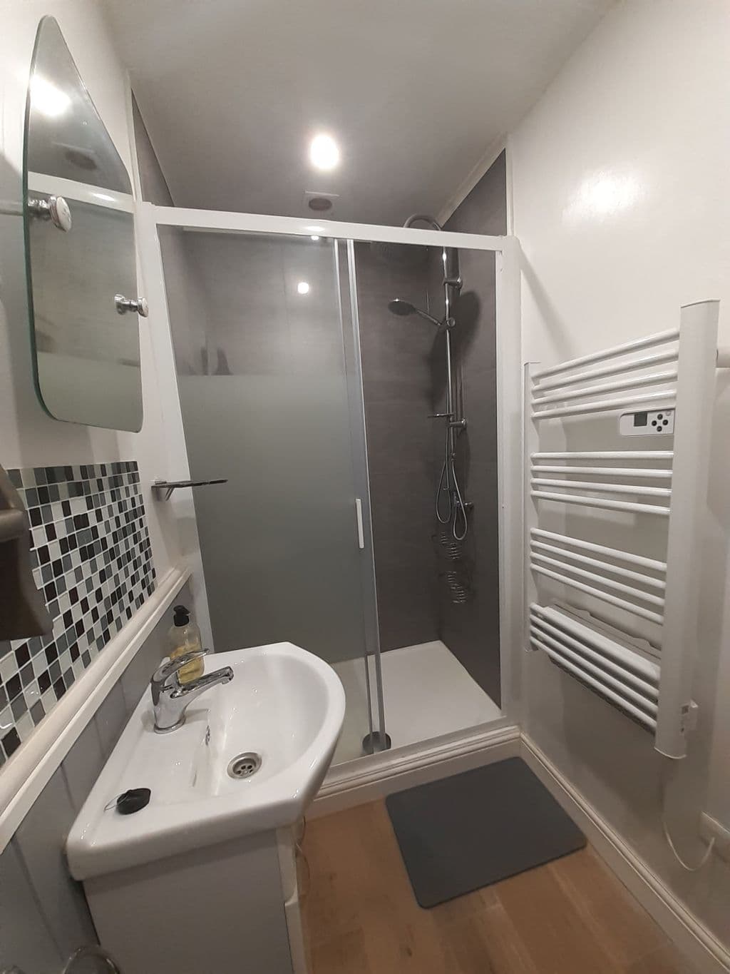 Salle de bain au 1er étage