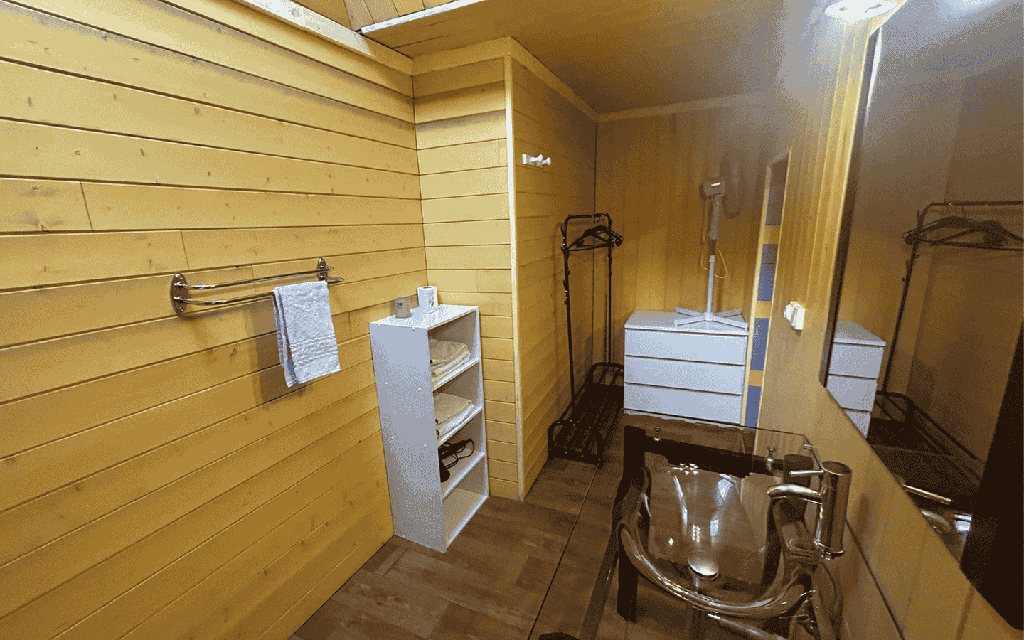 Salle de bain Chambre familiale La Cheminée Tardets Soule Pays Basque