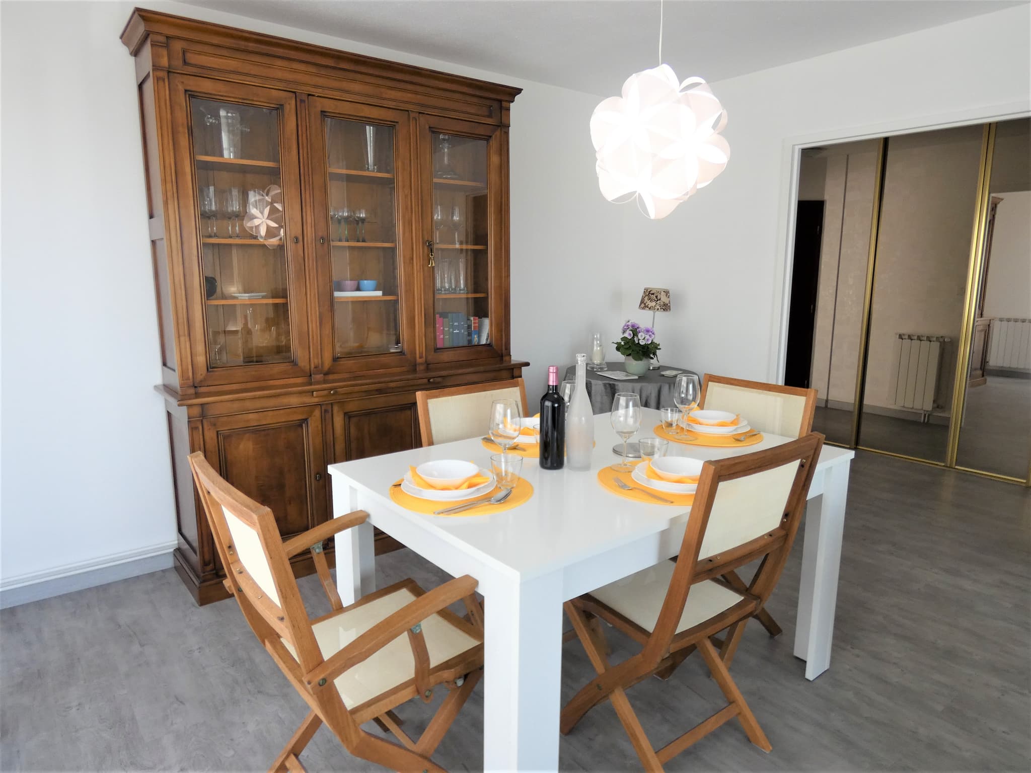 Salle à manger de l'Appartement Jean Rameau à Dax avec Gîtes de France Landes