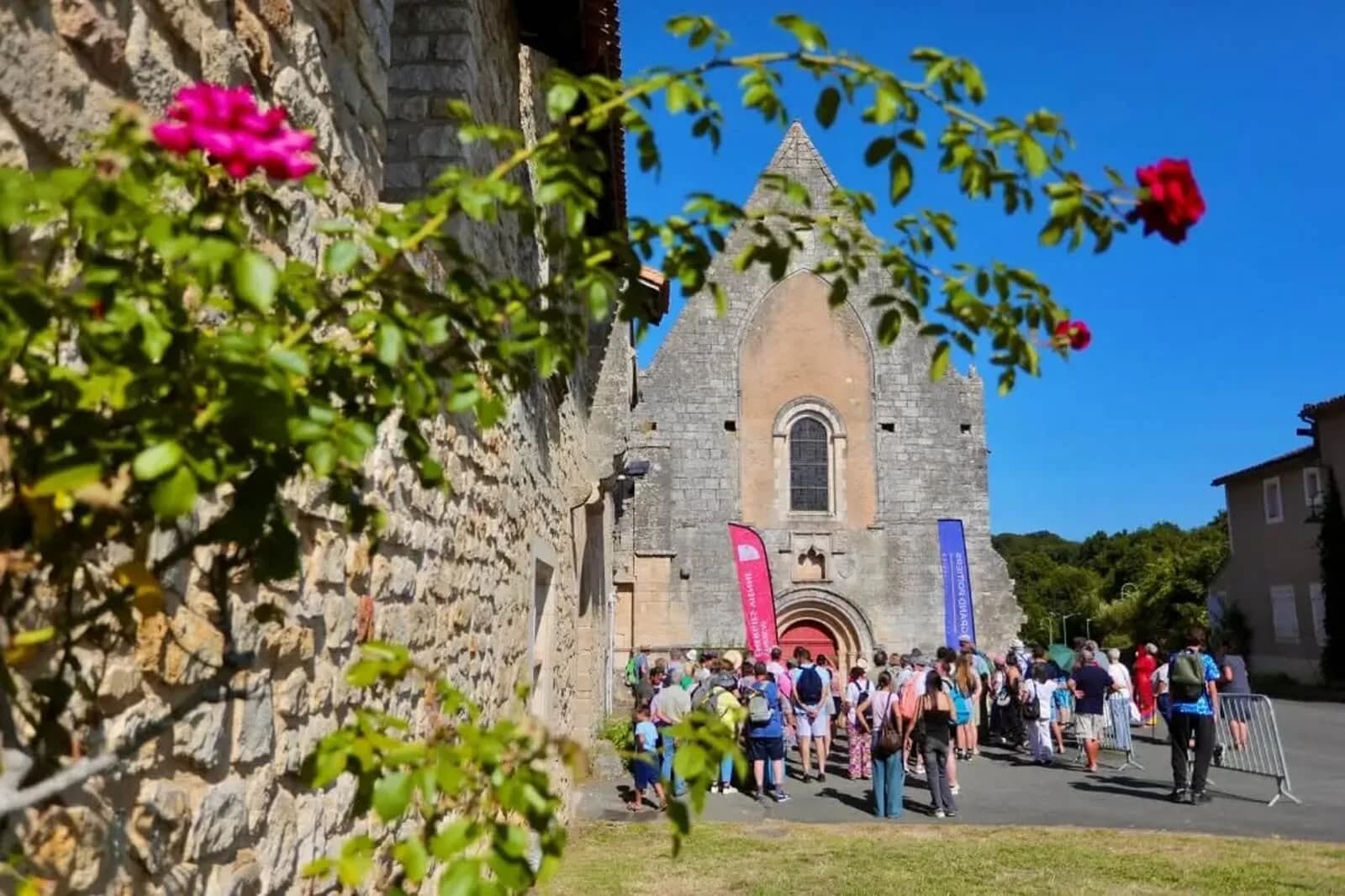 spectacle-itinerance-fontaine-le-comte