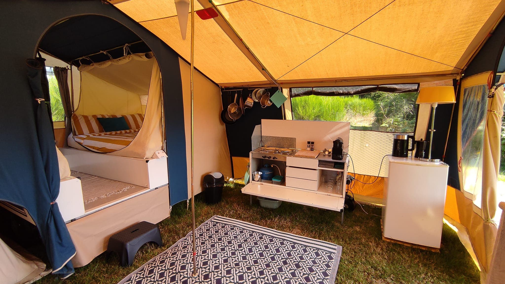 tente 1 - intérieur 2