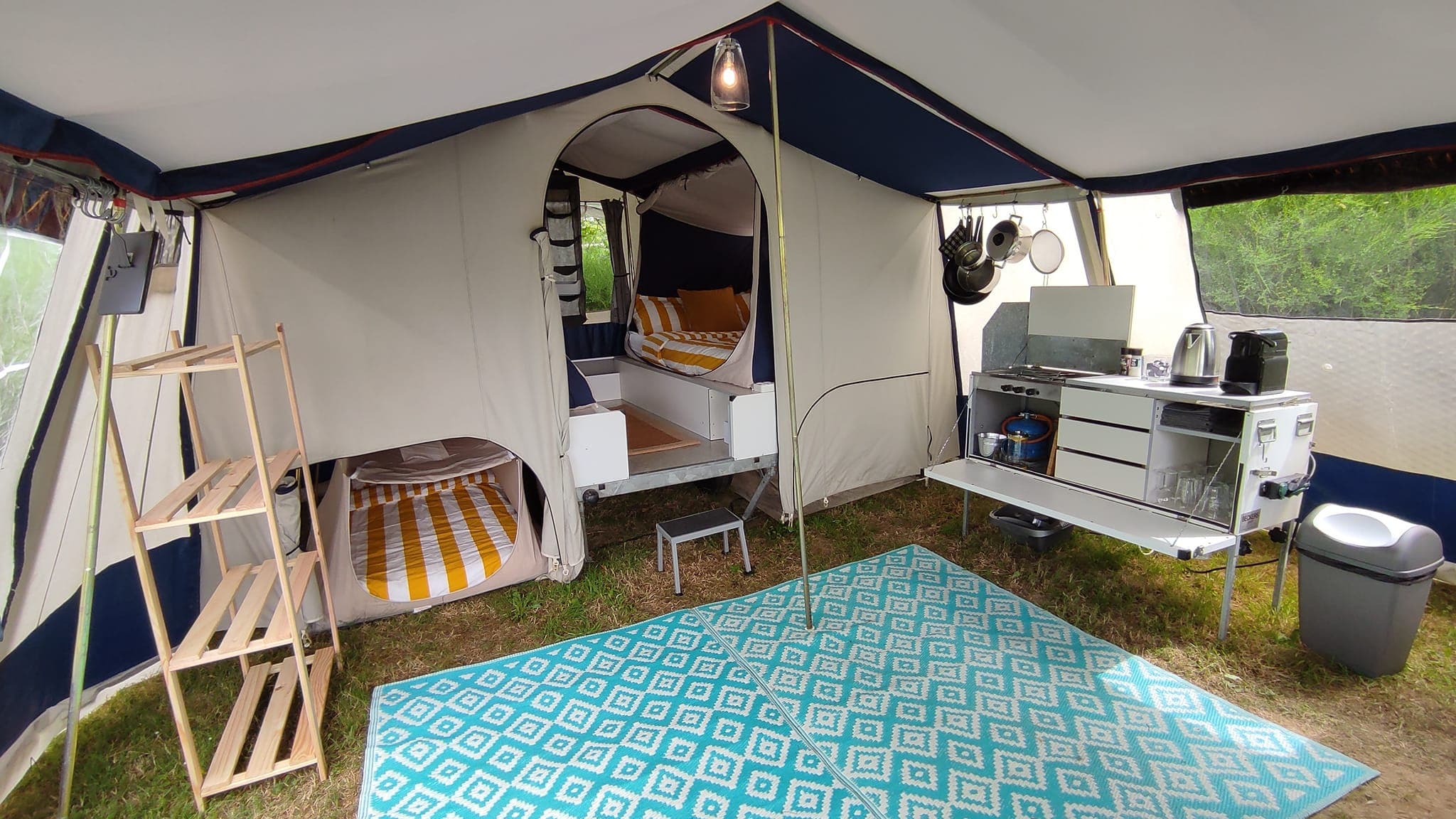 tente 2 - intérieur 3