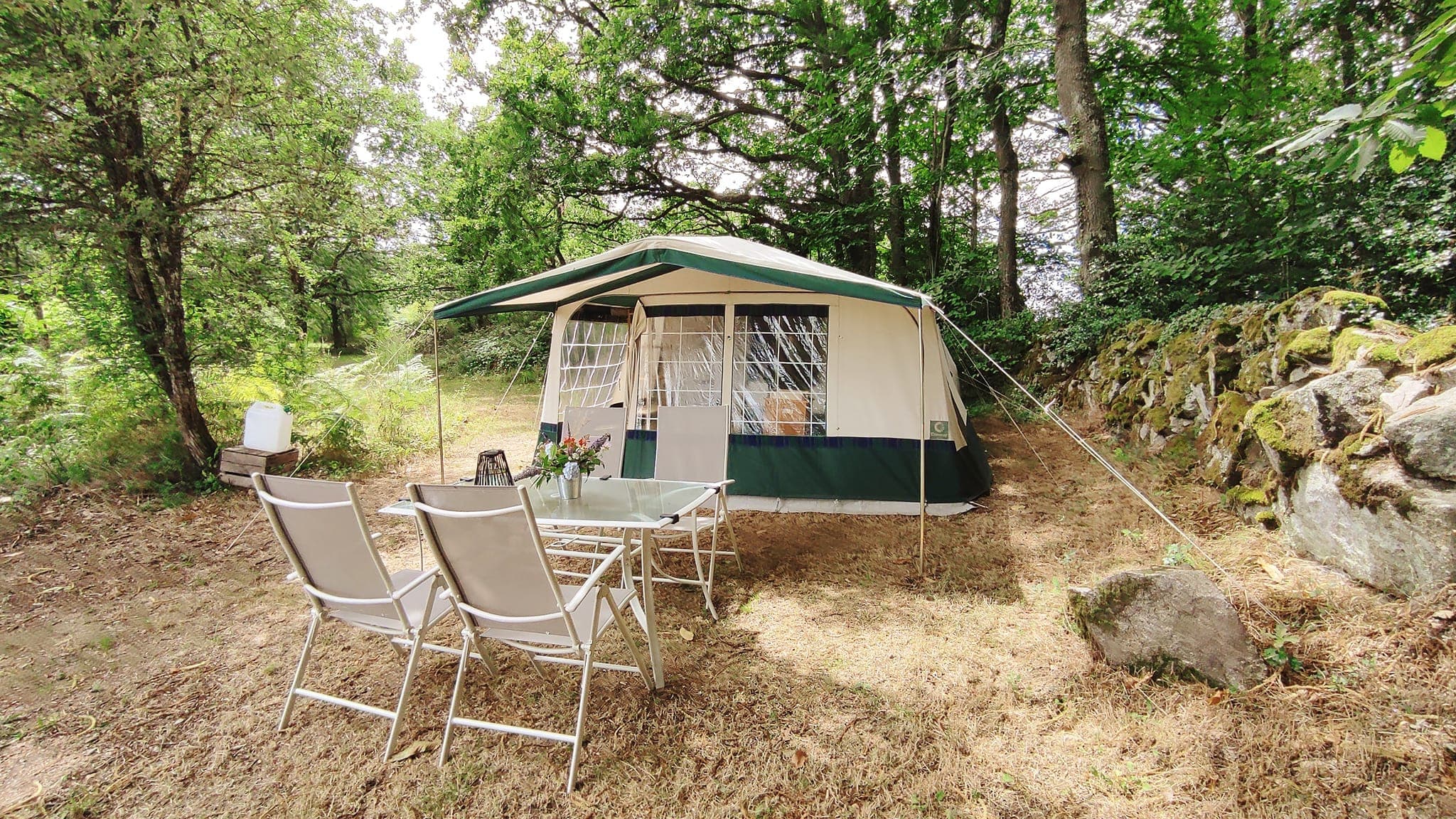 tente 3 - extérieur1