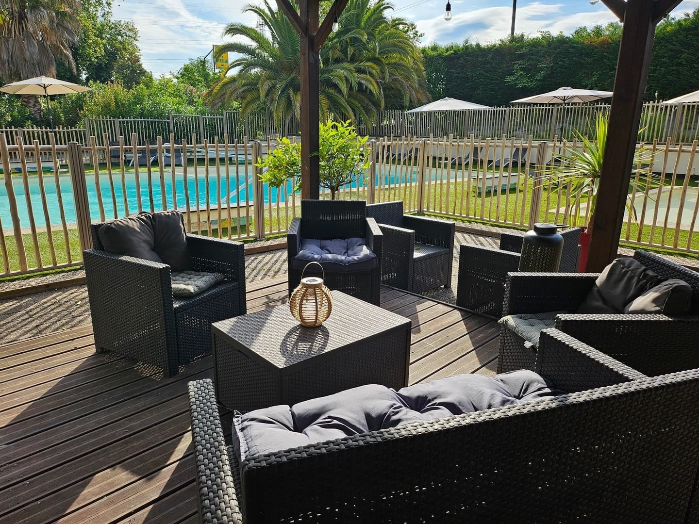 Camping City Nature - lescar - terrasse