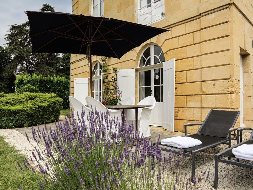 HOTEL CHATEAU LES MERLES