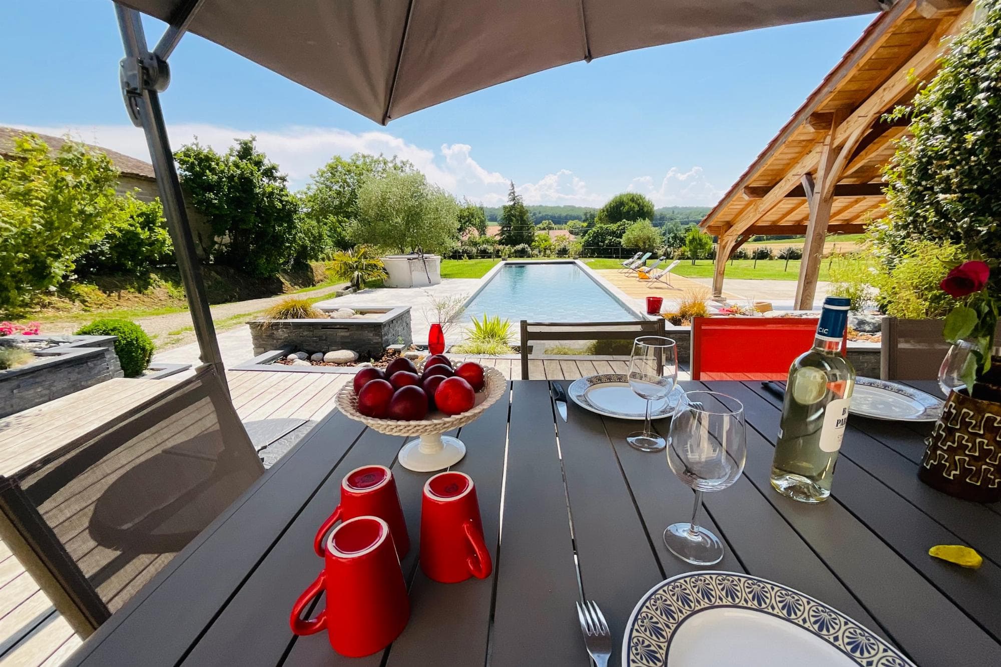 terrasse-ombragee-pour-les-repas.3755618