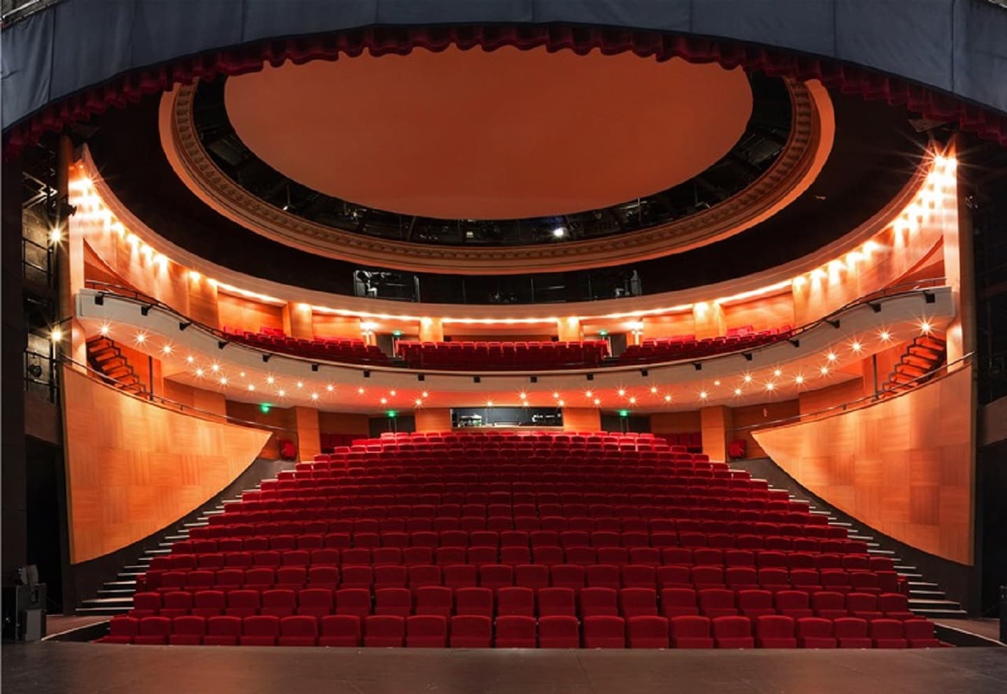 theatre2