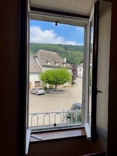 Vue de la chambre jaune _1
