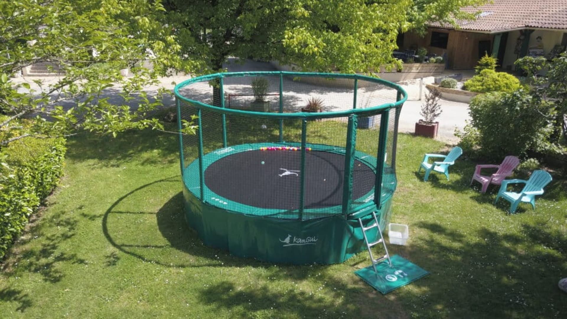trampoline