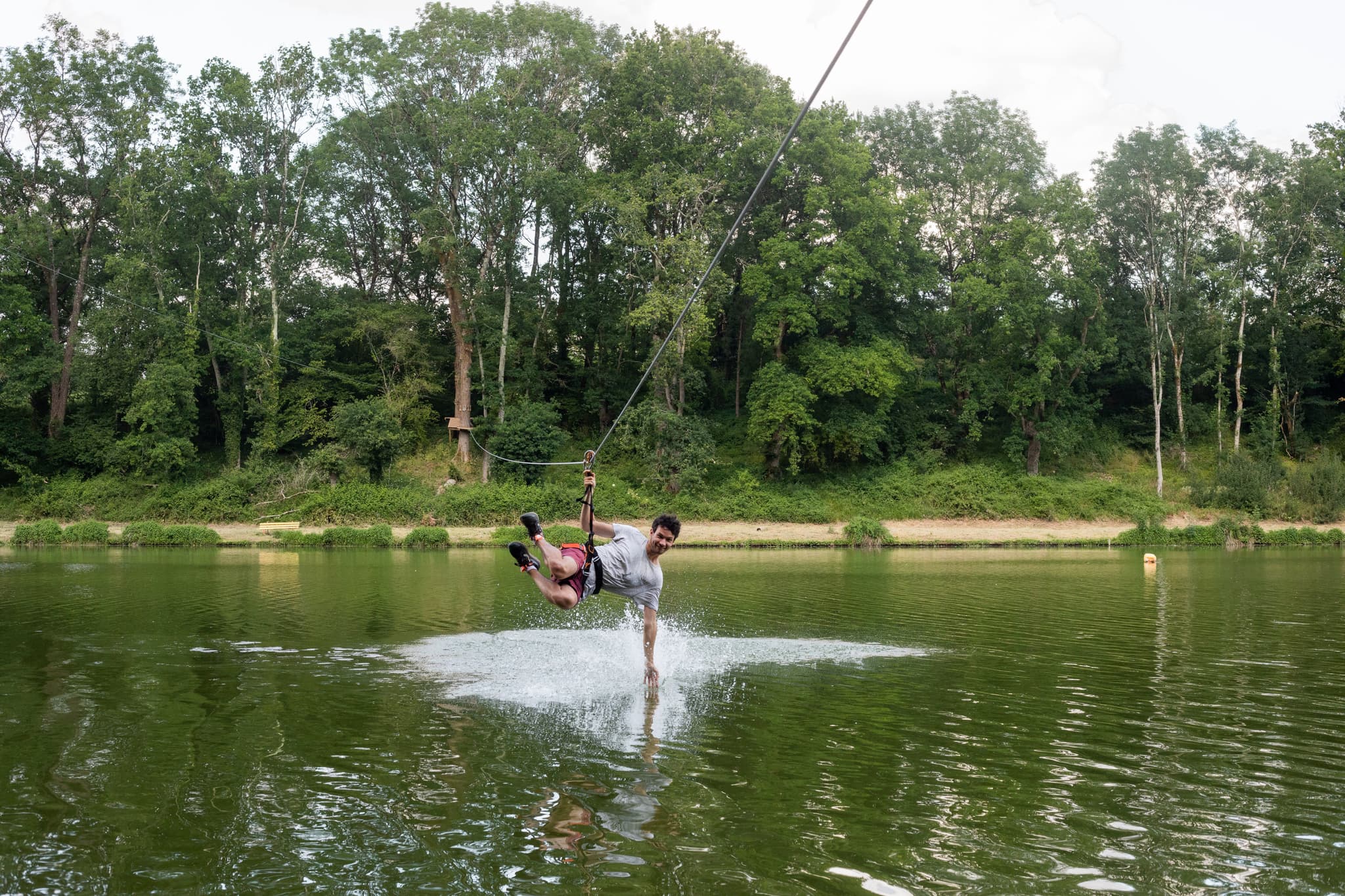 Tyrolienne du plan d'eau