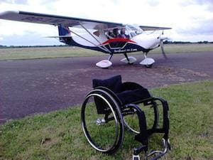ulm 3 axes super guepard (avion bi-place équipé pour pilotage en accessibilité)