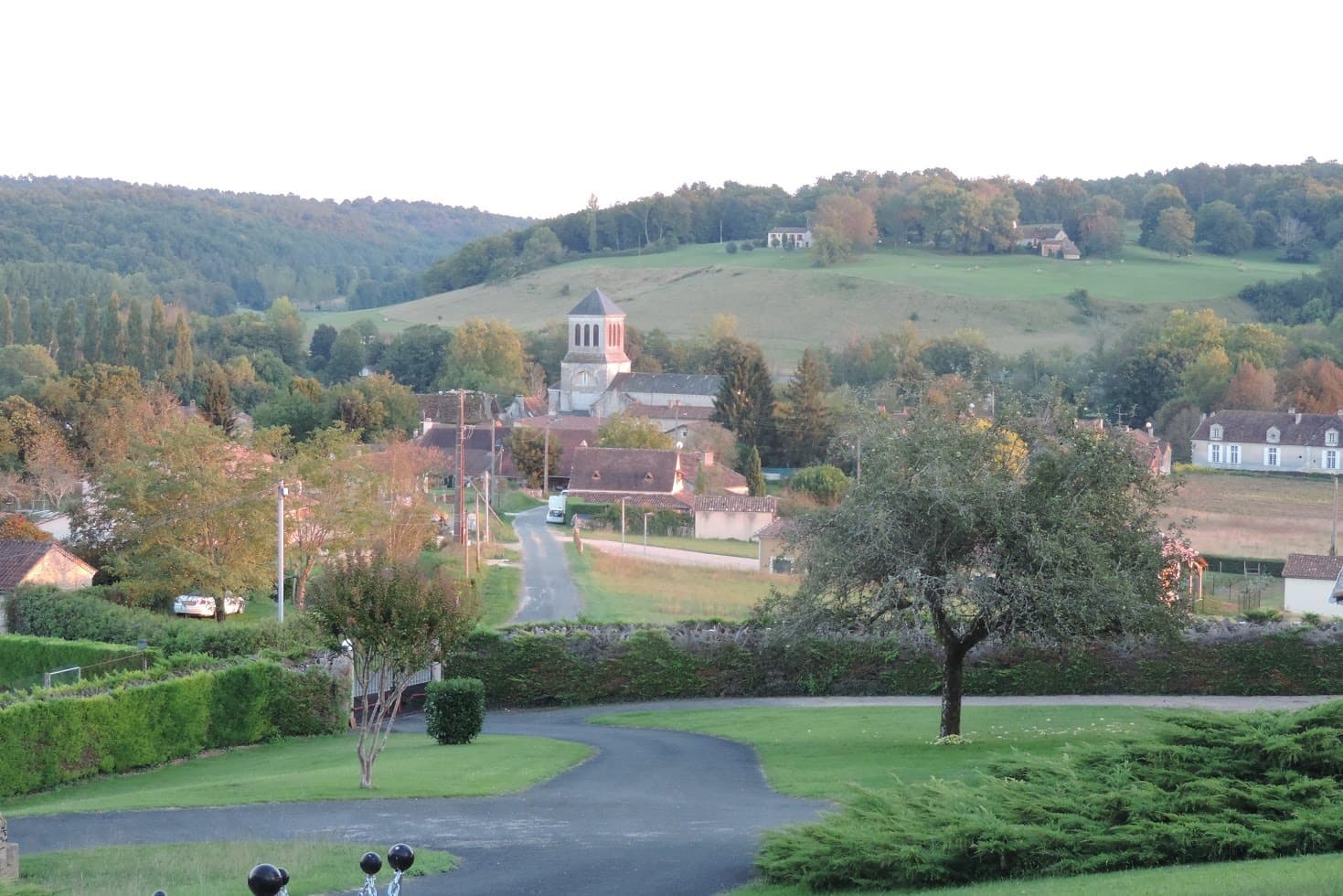 vue sur le village d'Issac