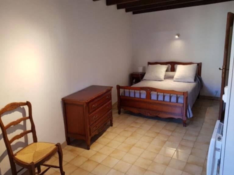 Chambre avec lit double