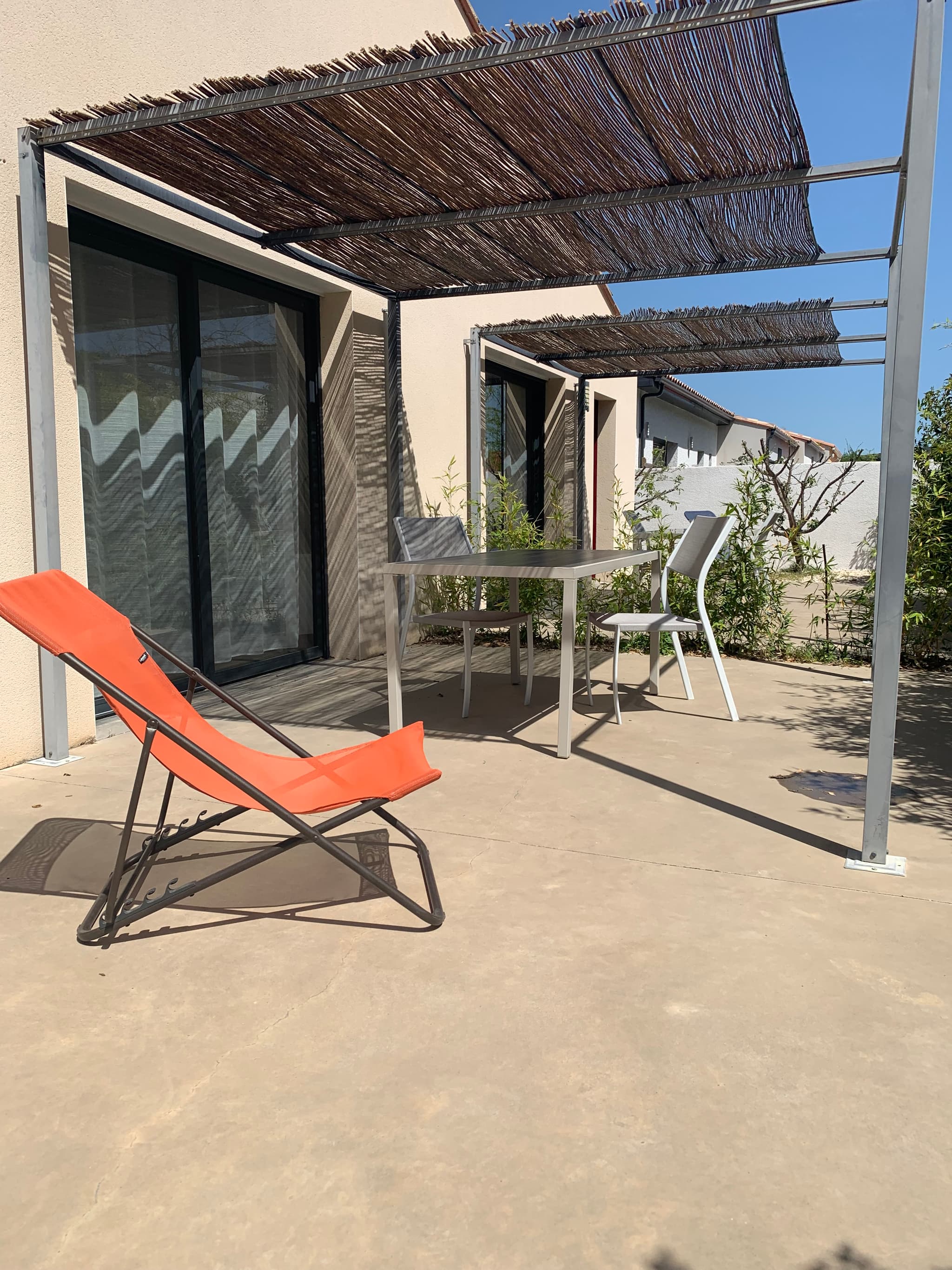 2 Serpolet A chaise extérieure
