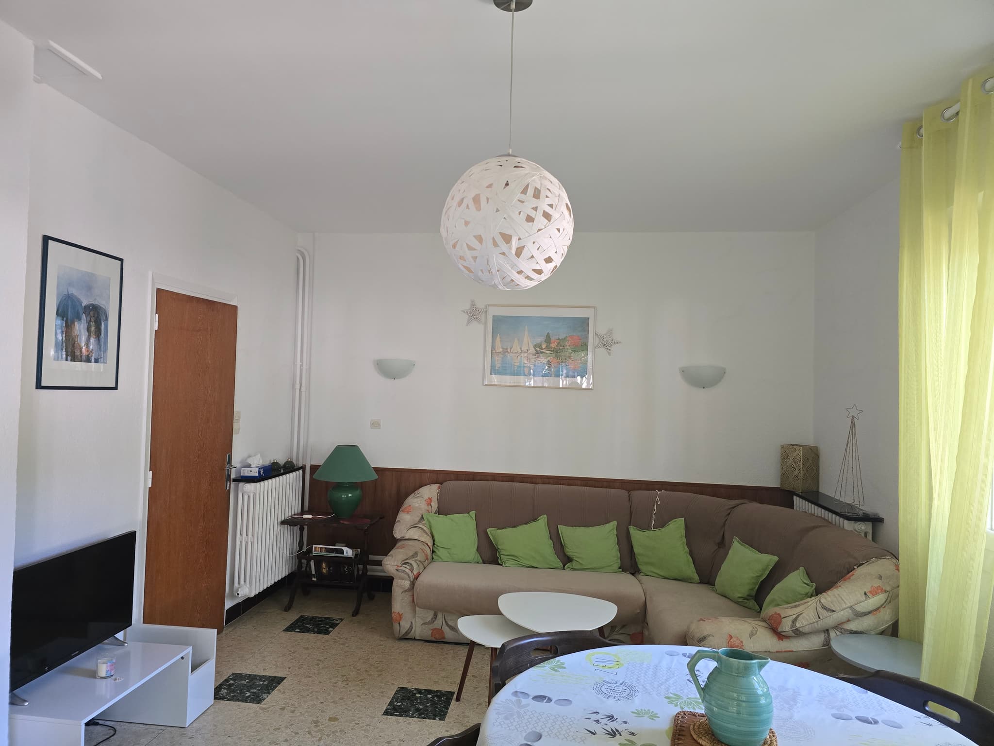 Salon