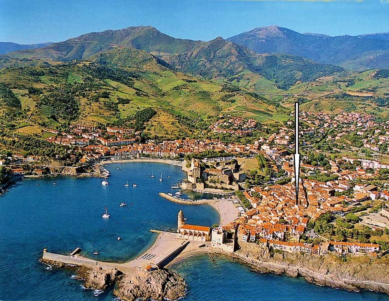 5-meubles-locations-axter-vue-collioure