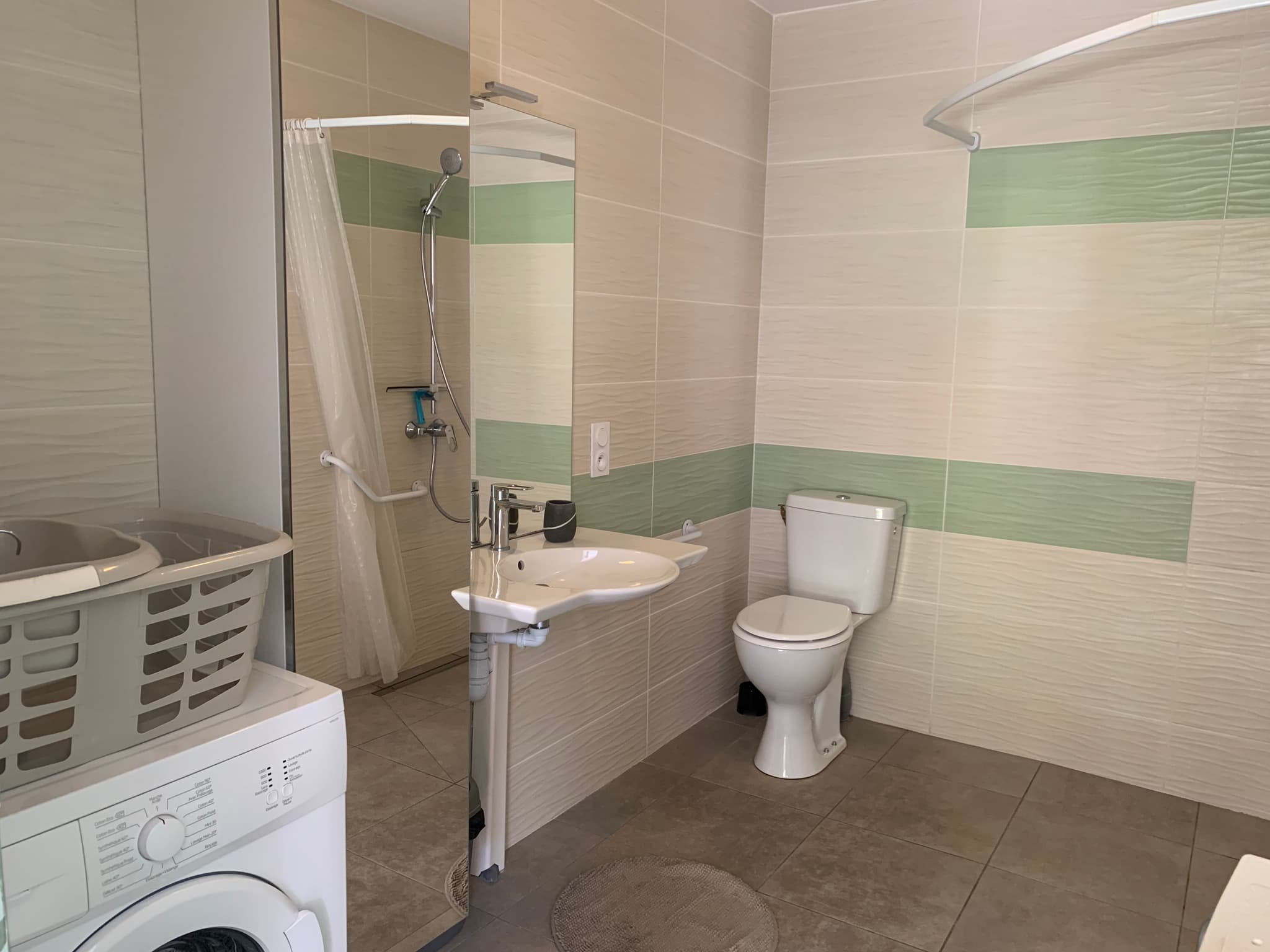 7 Serpolet B salle d'eau