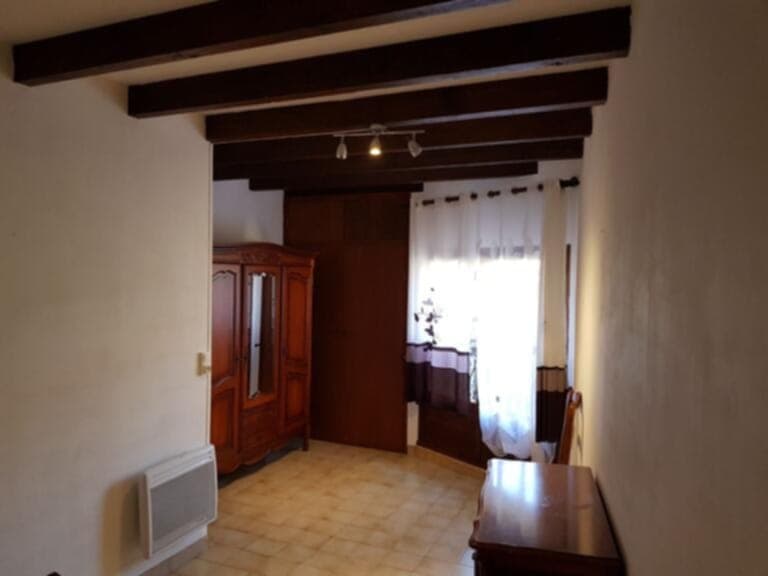 Chambre avec lit double