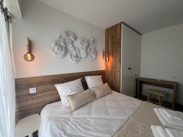 CHAMBRE 1 - LIT 160