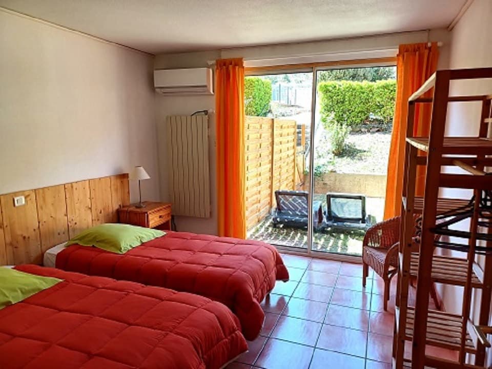 CHAMBRE 312