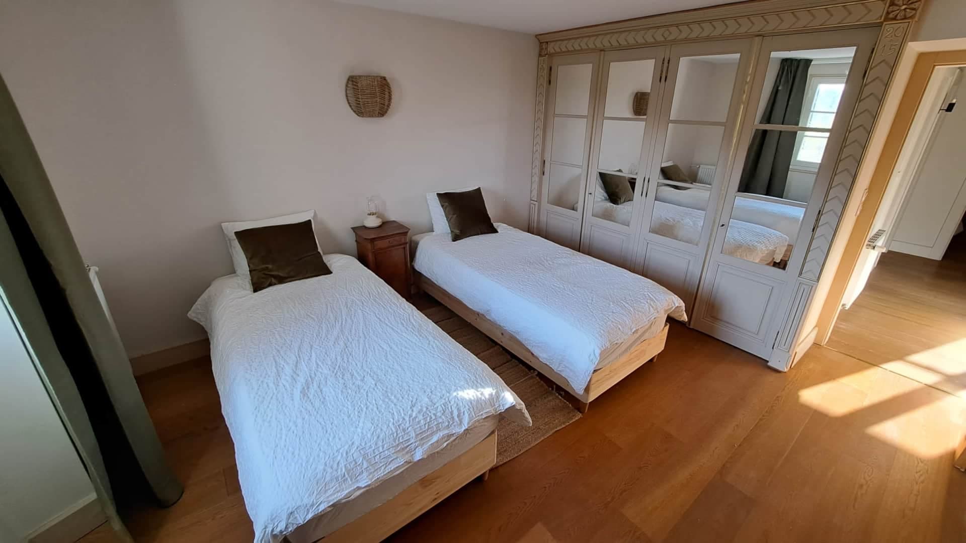 CHAMBRE 4