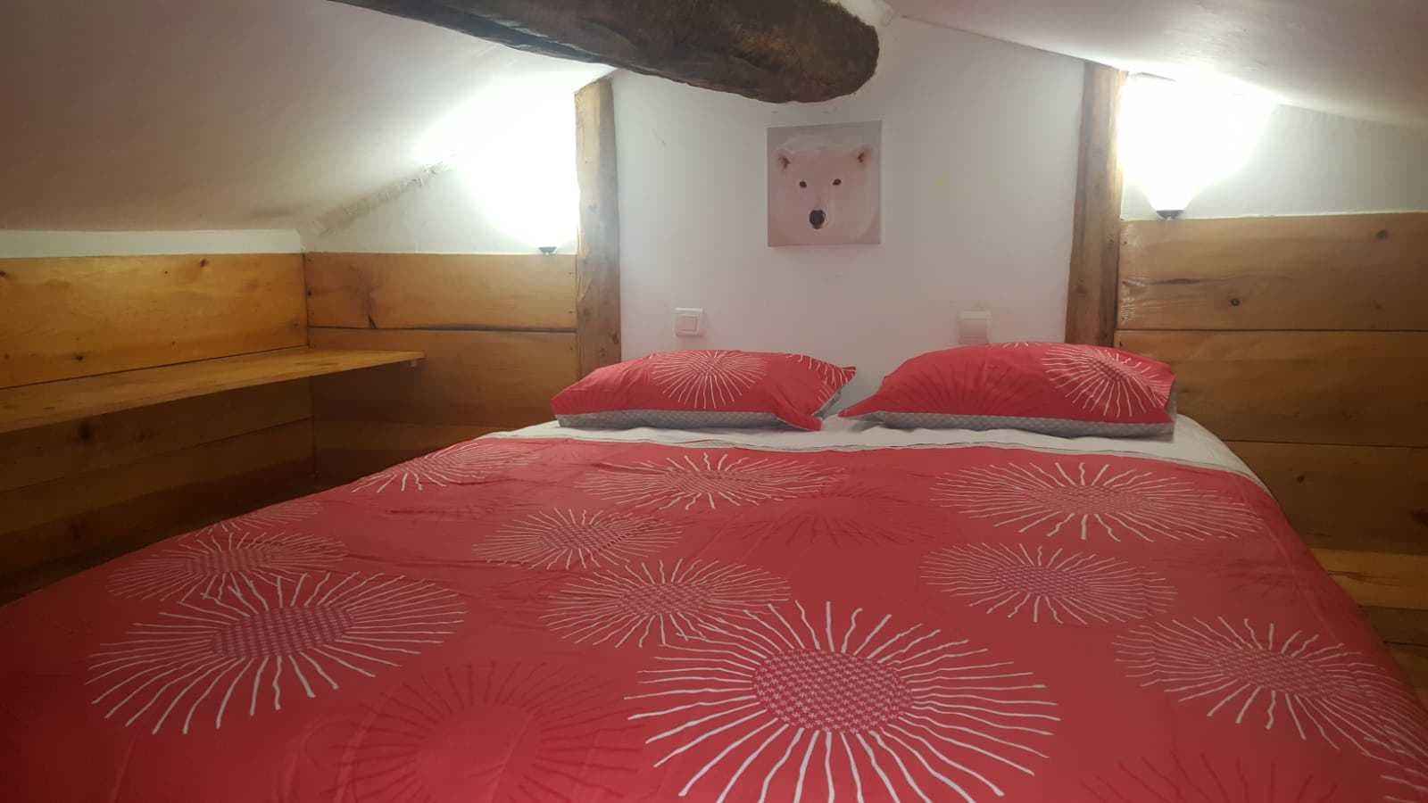 CHAMBRE ROUGE