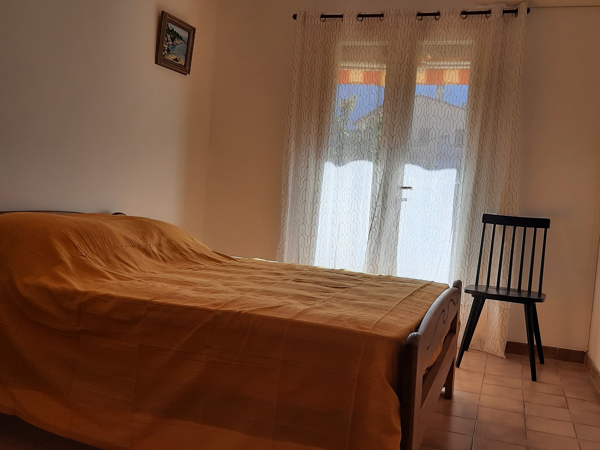 Chambre avec accès au jardin