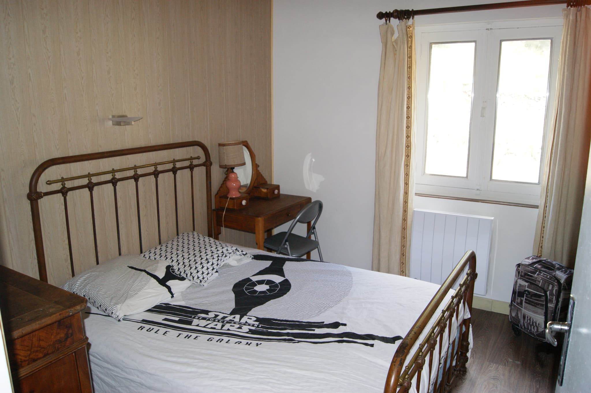 CHAMBRE 4