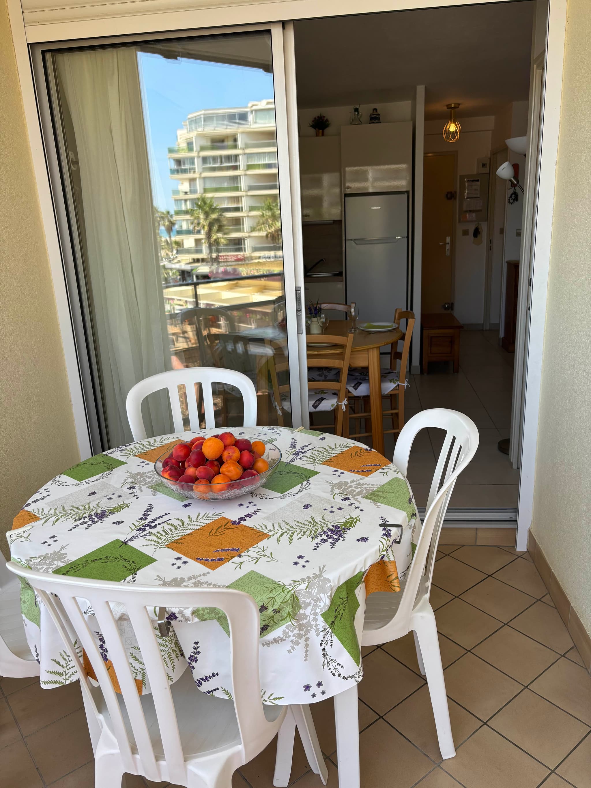 déjeuner sur la loggia