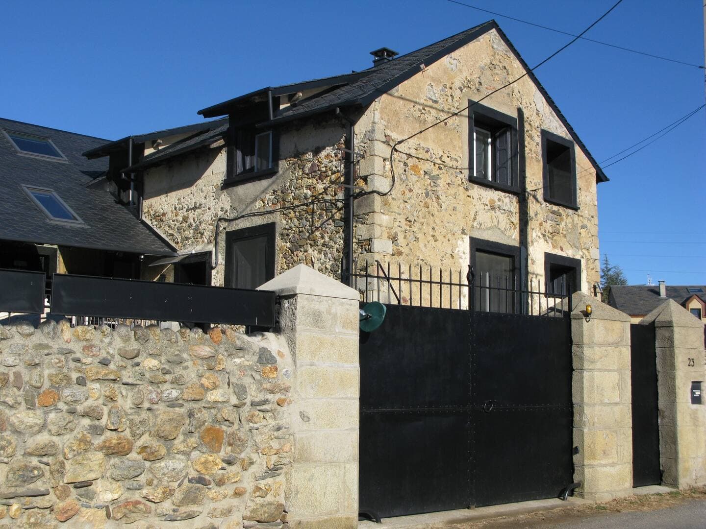 MAISON 2
