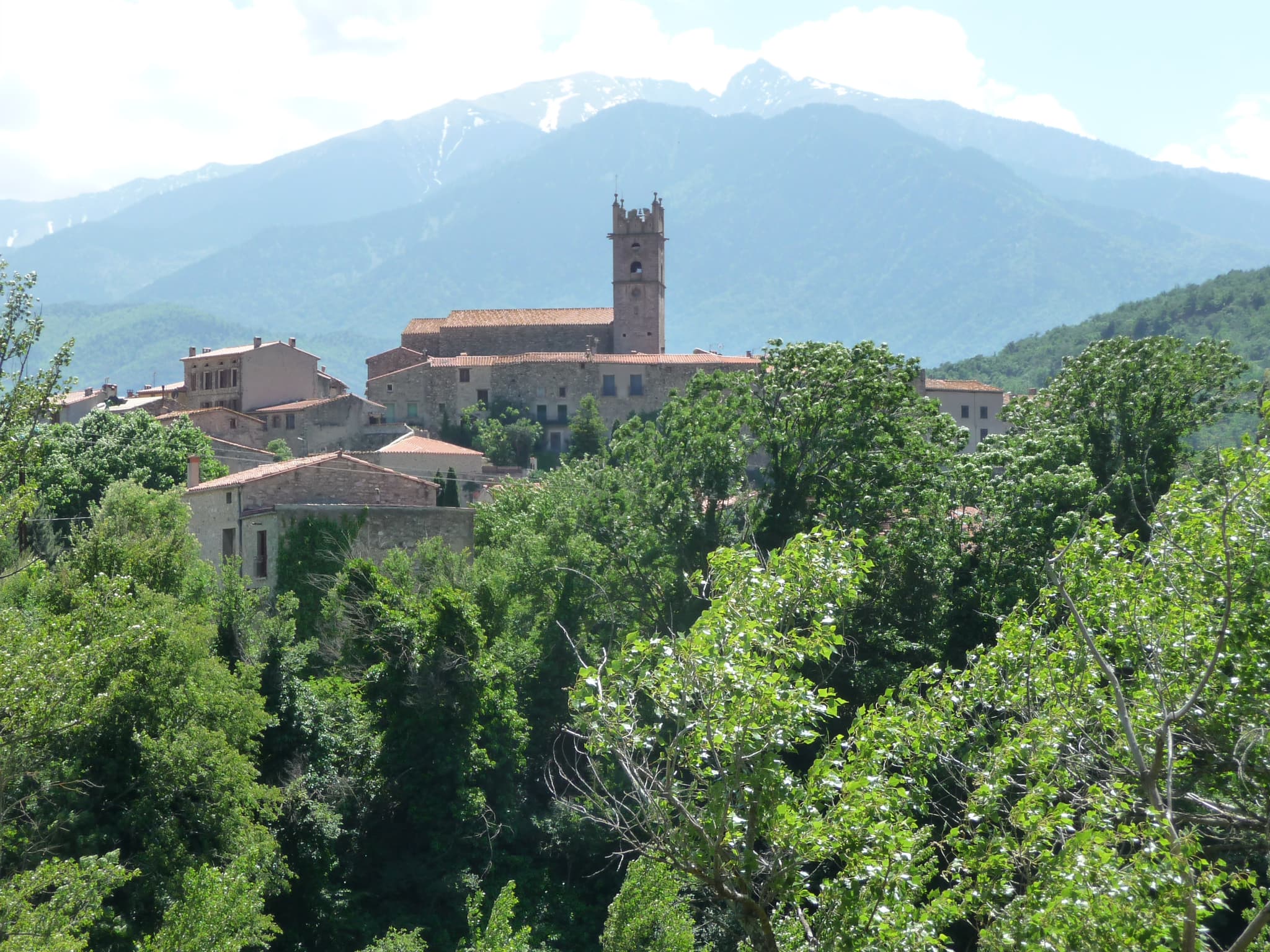 Marquixanes et le Mont Canigó