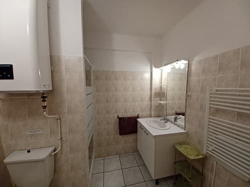 SALLE D'EAU 210