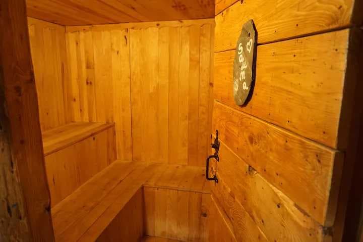 SAUNA