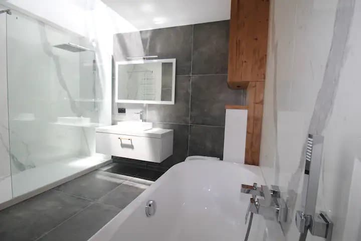 Salle de bain 1