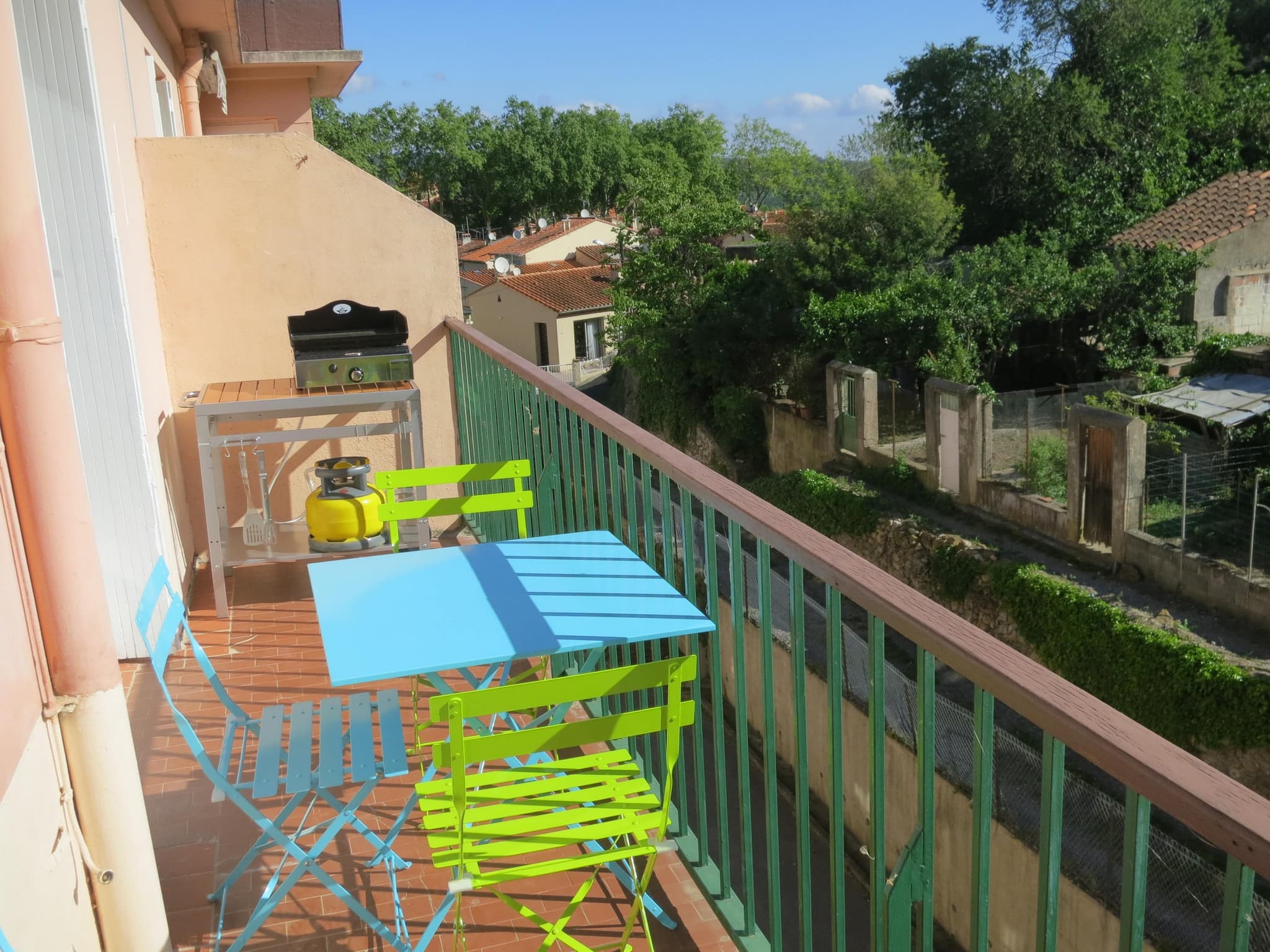 Sarrazin balcon à l'est