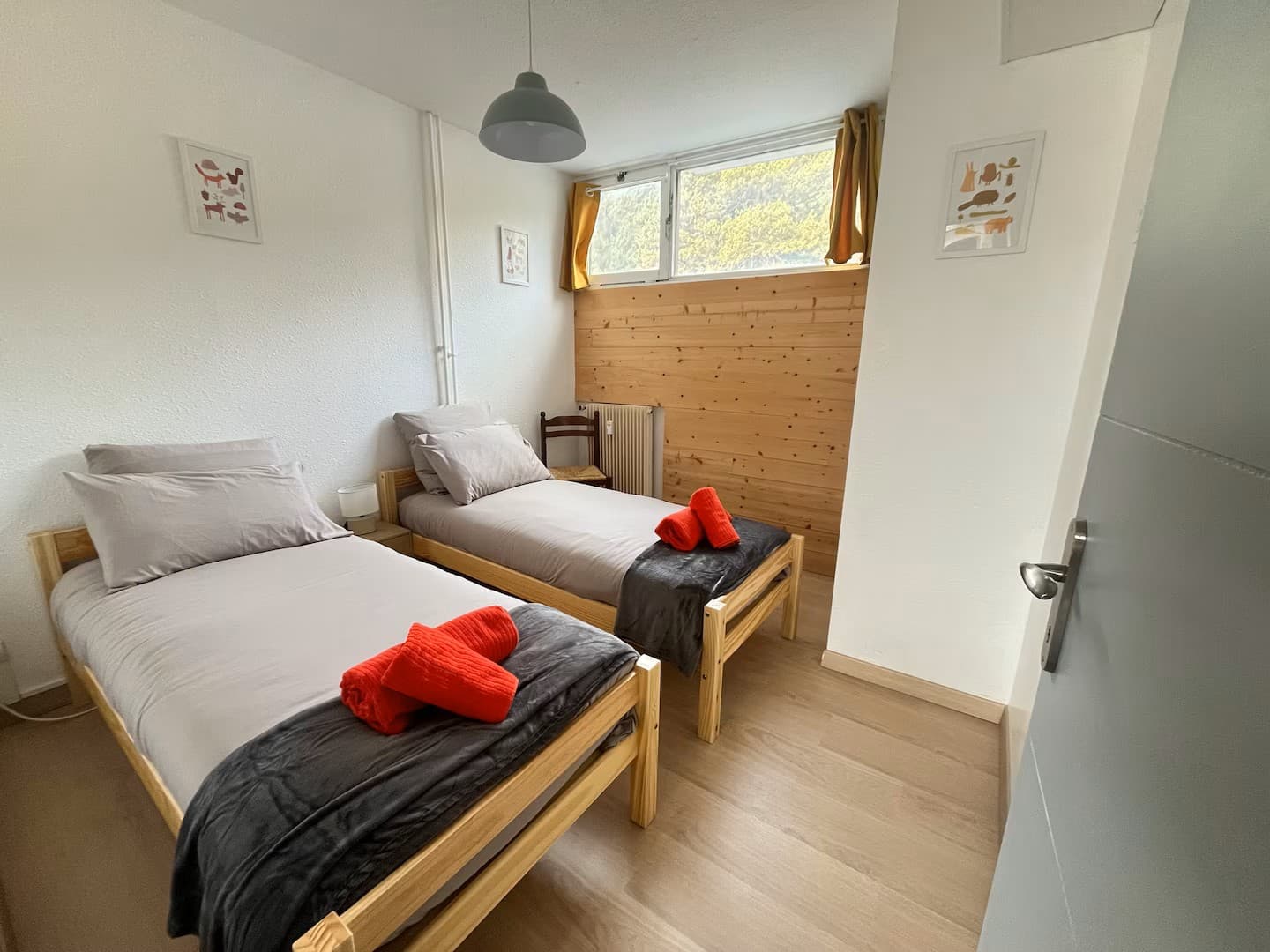 chambre lit simple