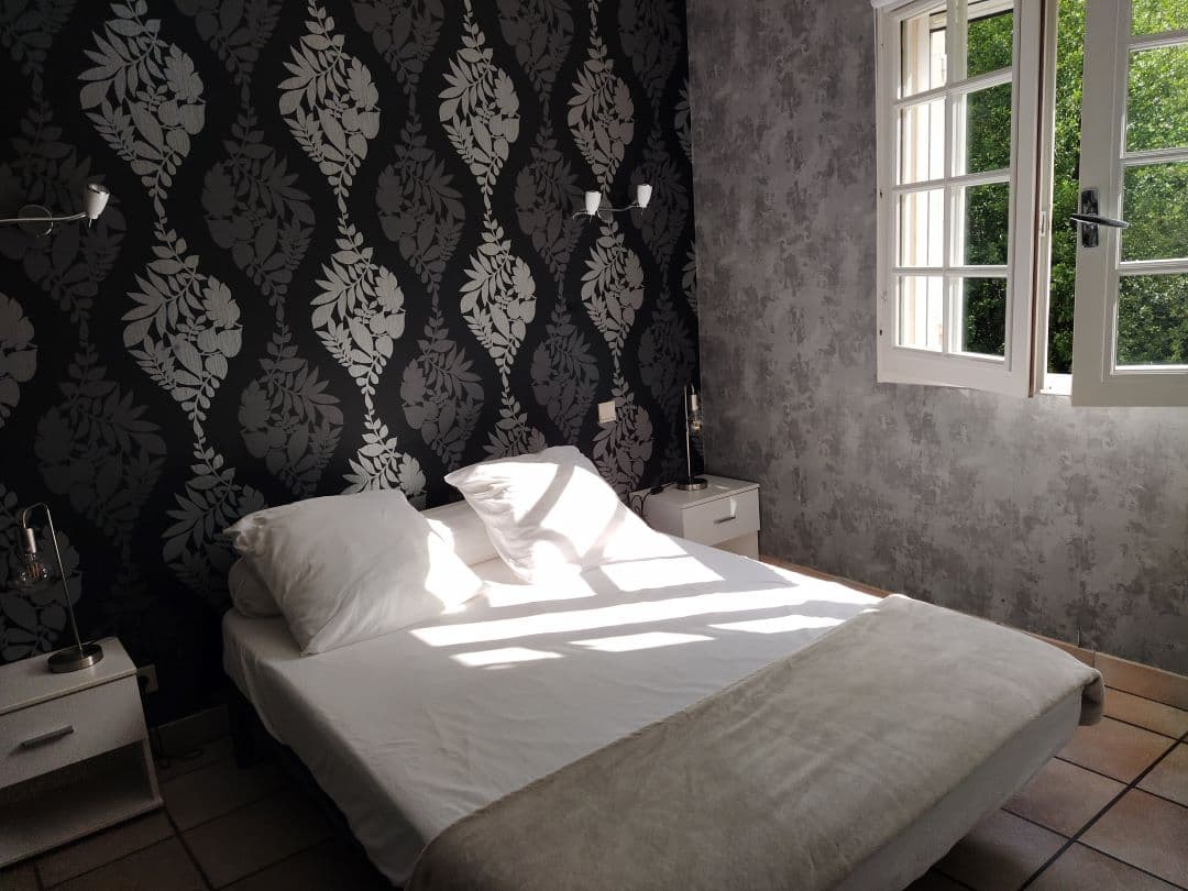 chambre rdc lit 140cm