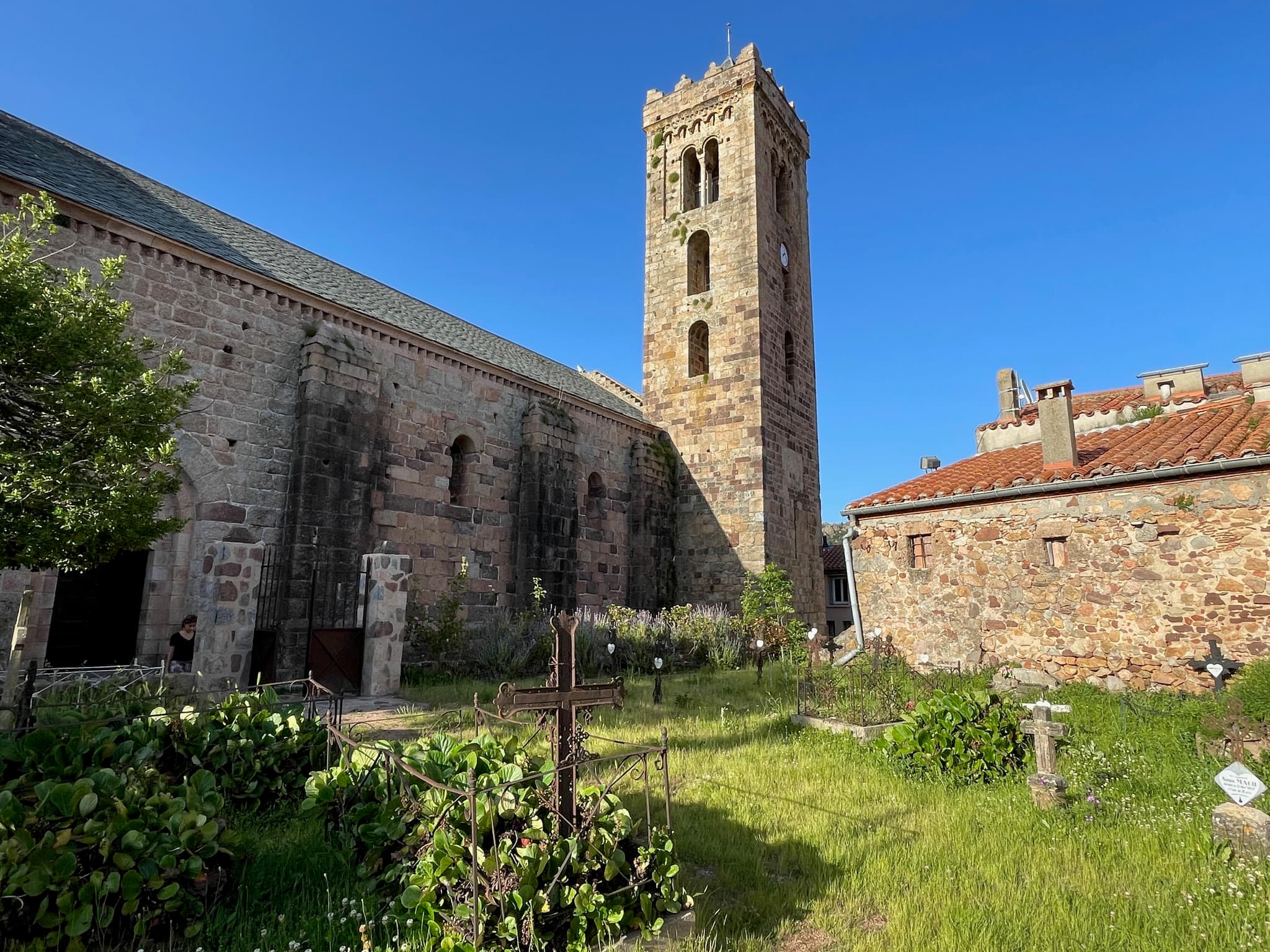 EGLISE ROMANE SAINTE MARIE DE COUSTOUGES XI et XII_13