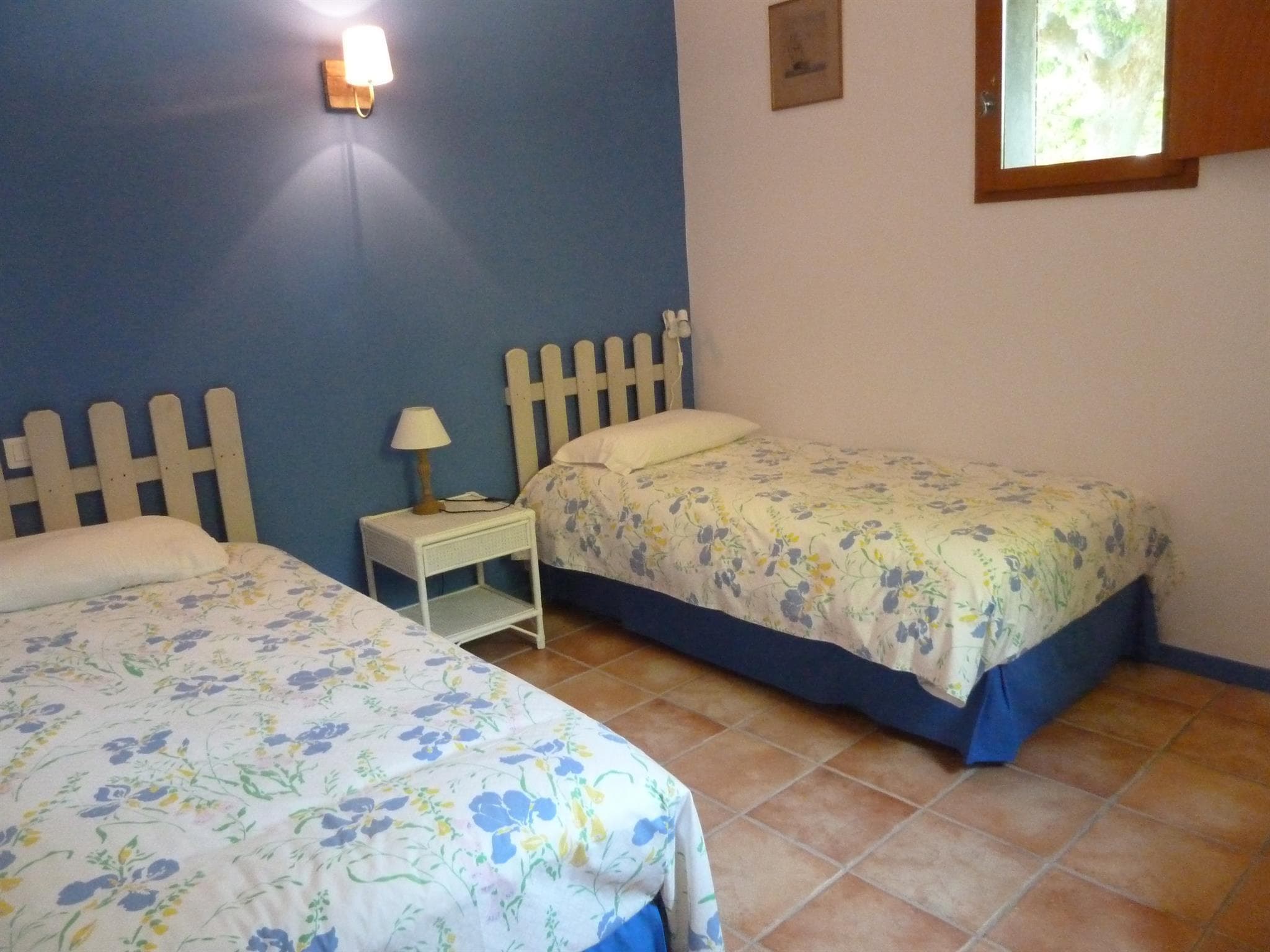 gîte le Pigeonnier à St Cyprien. La chambre bleue_14
