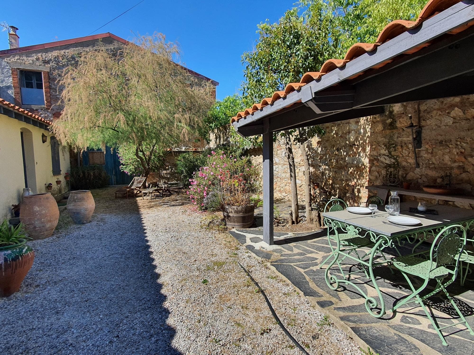 cour vue portail entree 2021_41