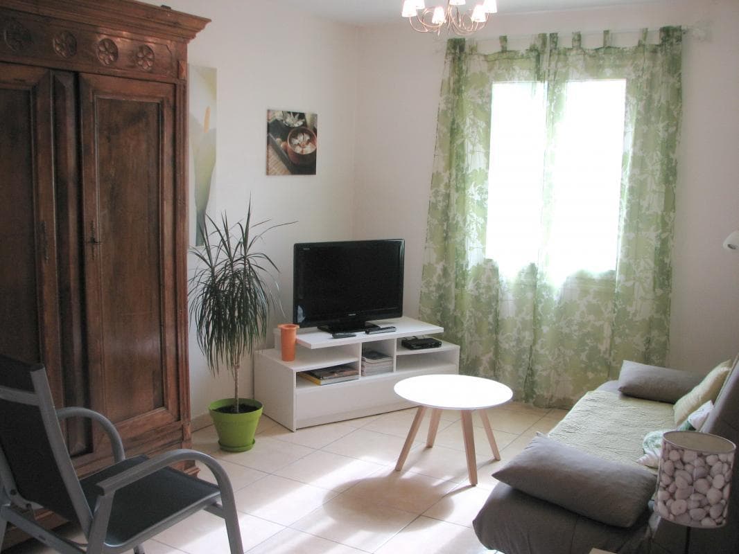 Palmère Salon, télé, canapé_12