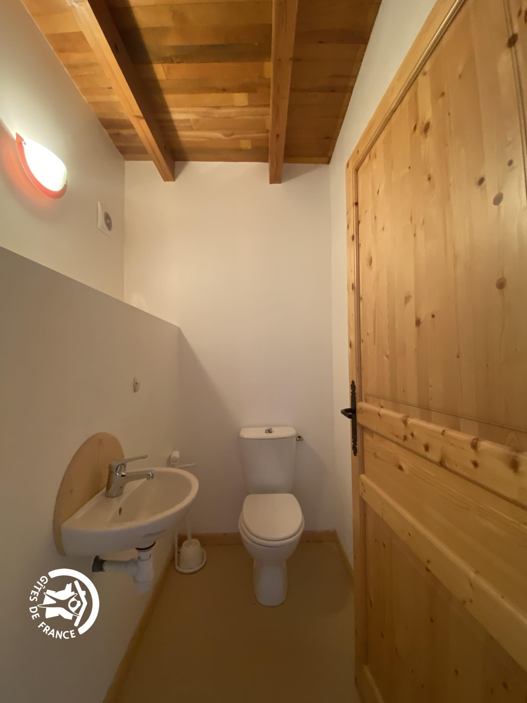wc (1)_30