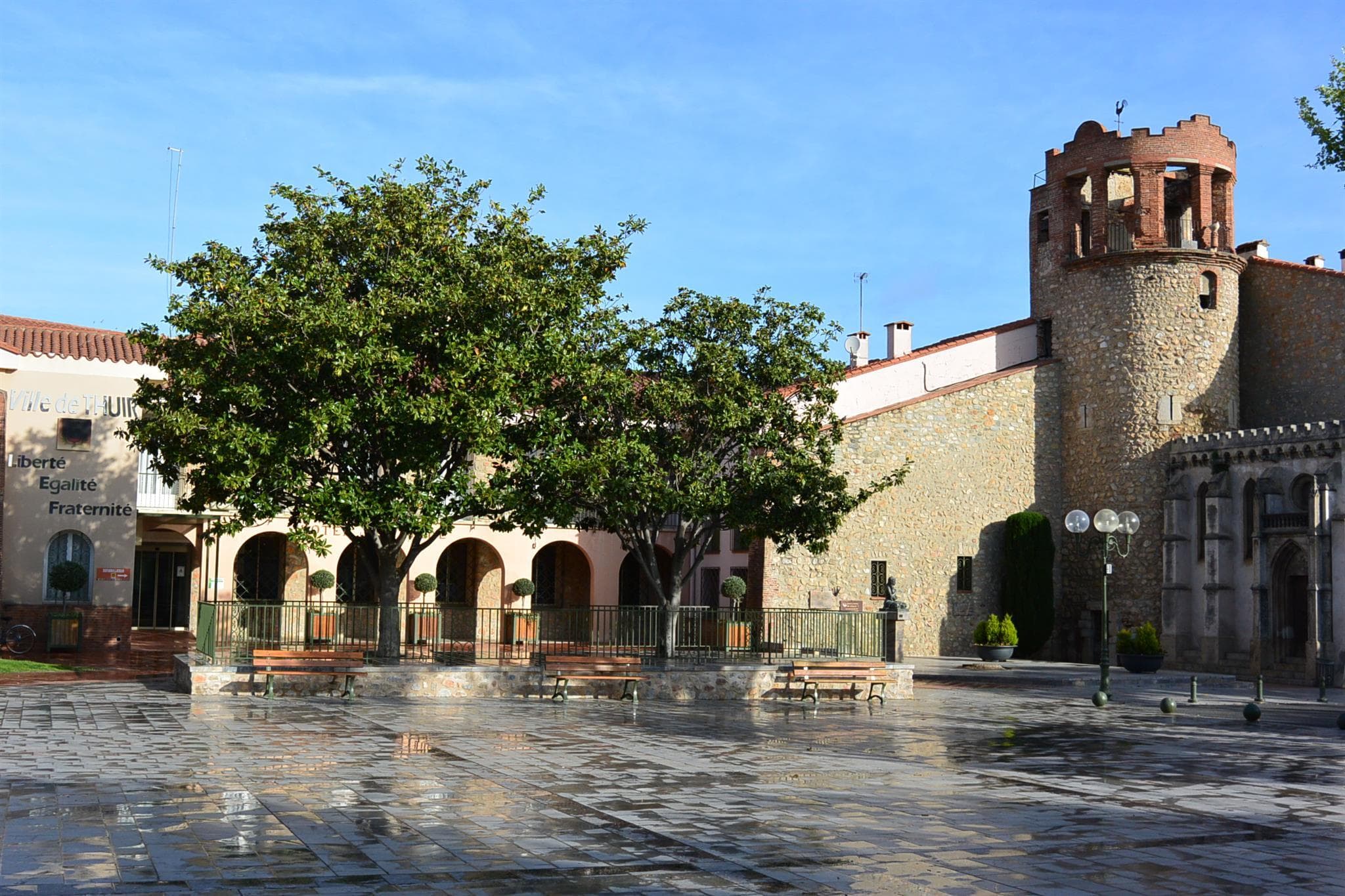 Ville de Thuir_25