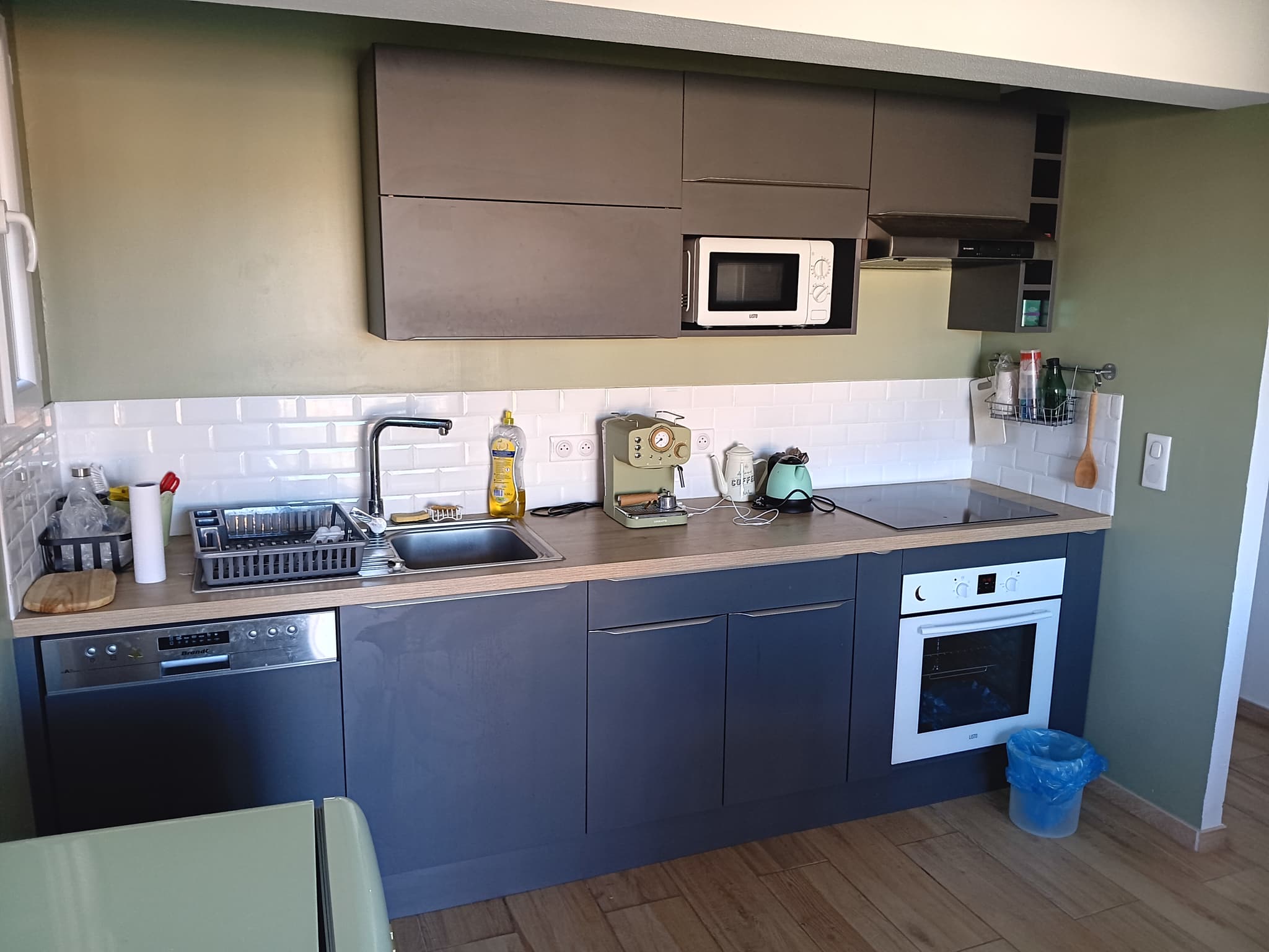 kitchenette