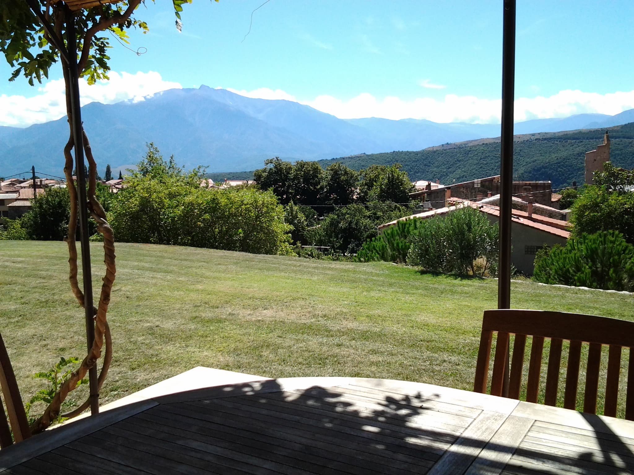 Vue sur le Canigó