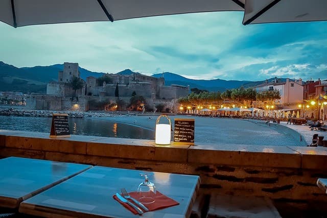 0-Restaurant-l-insolite