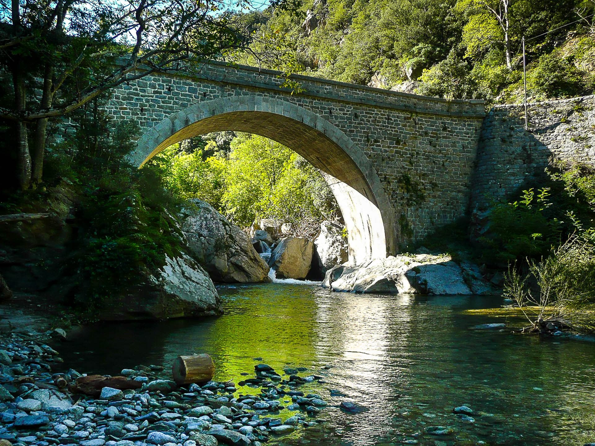Rivière Le Mondony à Amélie-les-Bains Palalda