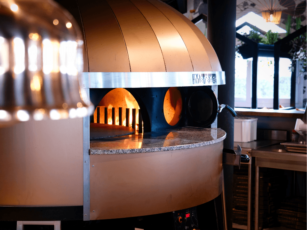 Rivesaltes_restaurant Signorizza_four salle intérieure