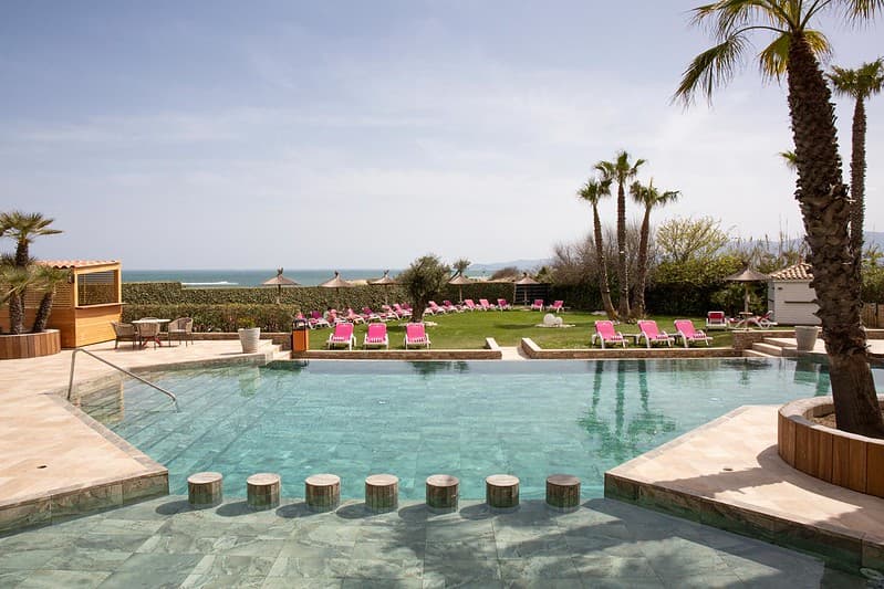 Piscine vue mer